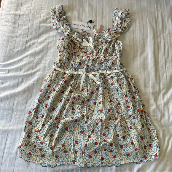 NWT for love & lemons x Victoria’s Secret strawberry kiss dress - Picture 4 of 9